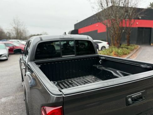 Used 2021 Toyota Tacoma SR5 w/ SR5 Appearance Package (SM) image 11