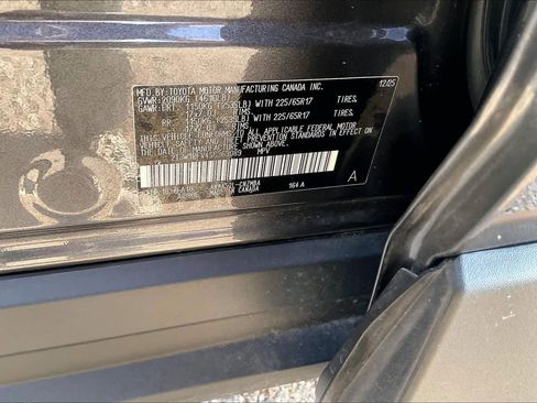 Used 2025 Toyota RAV4 XLE FWD image 34