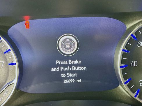 Certified 2024 Chrysler Pacifica Touring-L image 20