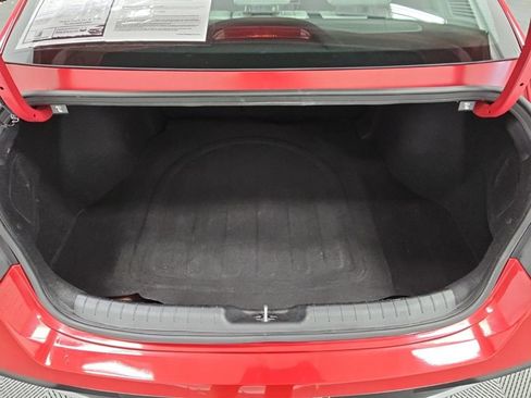 Used 2025 Hyundai Elantra Limited FWD image 34