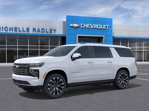 New 2026 Chevrolet Suburban High Country image 2