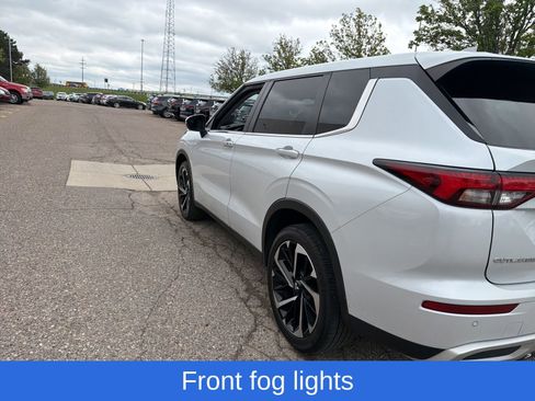 Used 2023 Mitsubishi Outlander SE AWD/4WD image 6