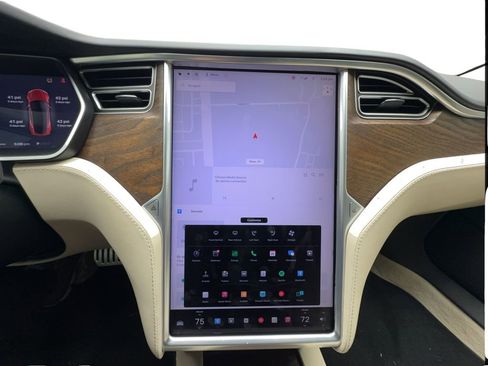Used 2017 Tesla Model S 75 RWD image 45
