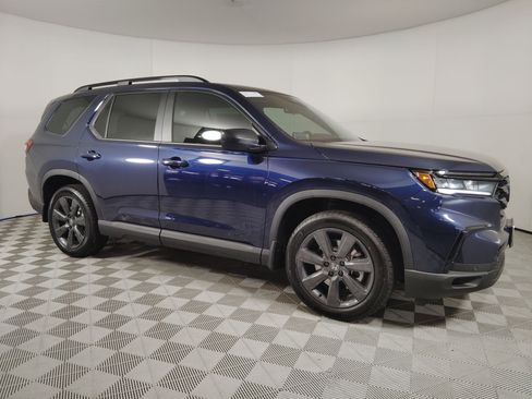 New 2025 Honda Pilot Sport image 19