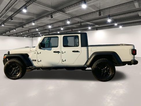 Used 2020 Jeep Gladiator Sport w/ Quick Order Package 24S image 13