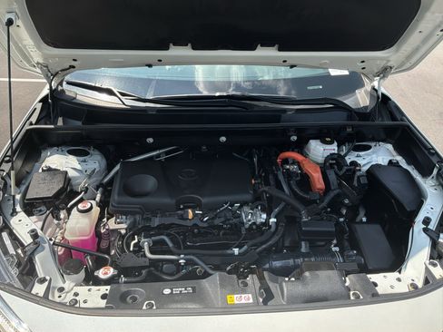 Used 2022 Toyota RAV4 XSE AWD/4WD image 34