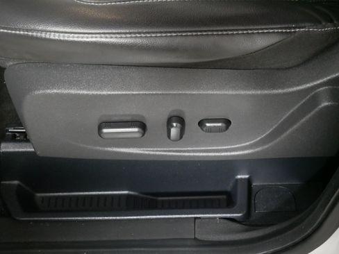 Used 2017 Ford Escape Titanium FWD image 20