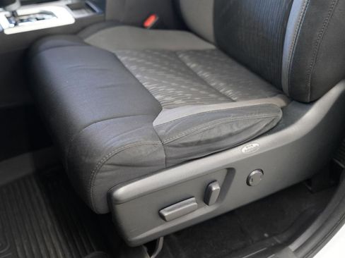 Used 2020 Toyota Tundra SR5 w/ SR5 Convenience Package image 27
