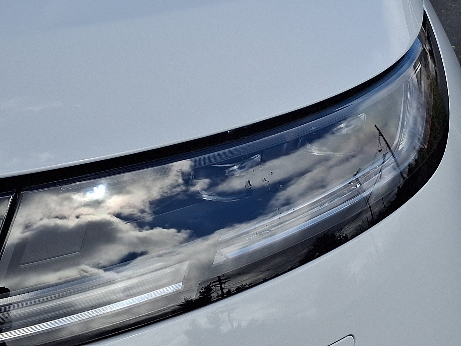 New 2026 Land Rover Range Rover Sport SE AWD/4WD image 6
