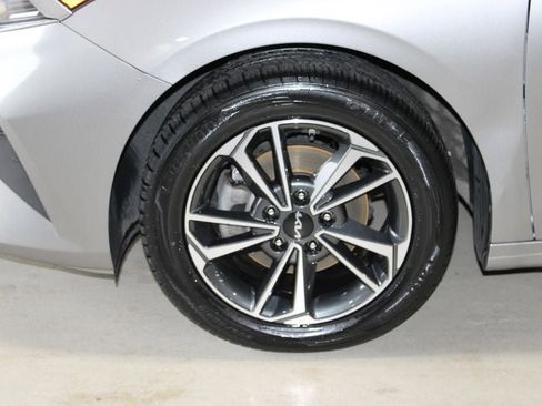 Used 2024 Kia Forte LXS FWD image 6