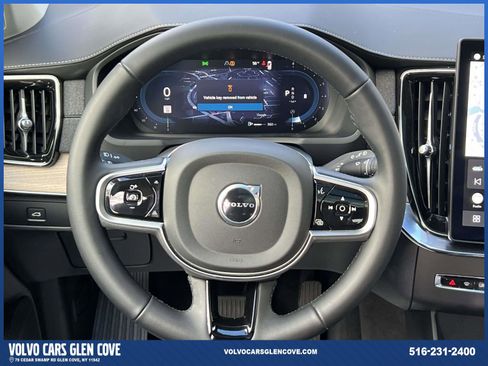 Certified 2025 Volvo XC90 B5 Core w/ Climate Package image 12