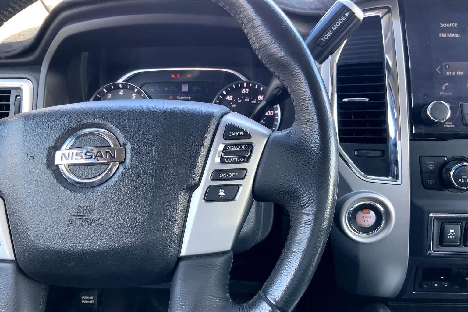 Used 2020 Nissan Titan SV w/ SV Convenience Package RWD image 25