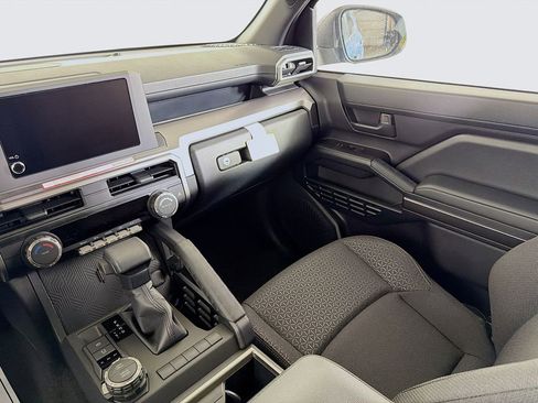 New 2026 Toyota 4Runner SR5 AWD/4WD image 19
