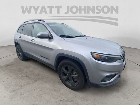 Used 2019 Jeep Cherokee Latitude Plus AWD/4WD image 12