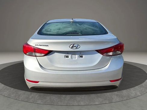 Used 2015 Hyundai Elantra SE FWD image 6
