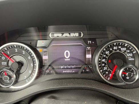 Used 2023 RAM 1500 Big Horn AWD/4WD image 35