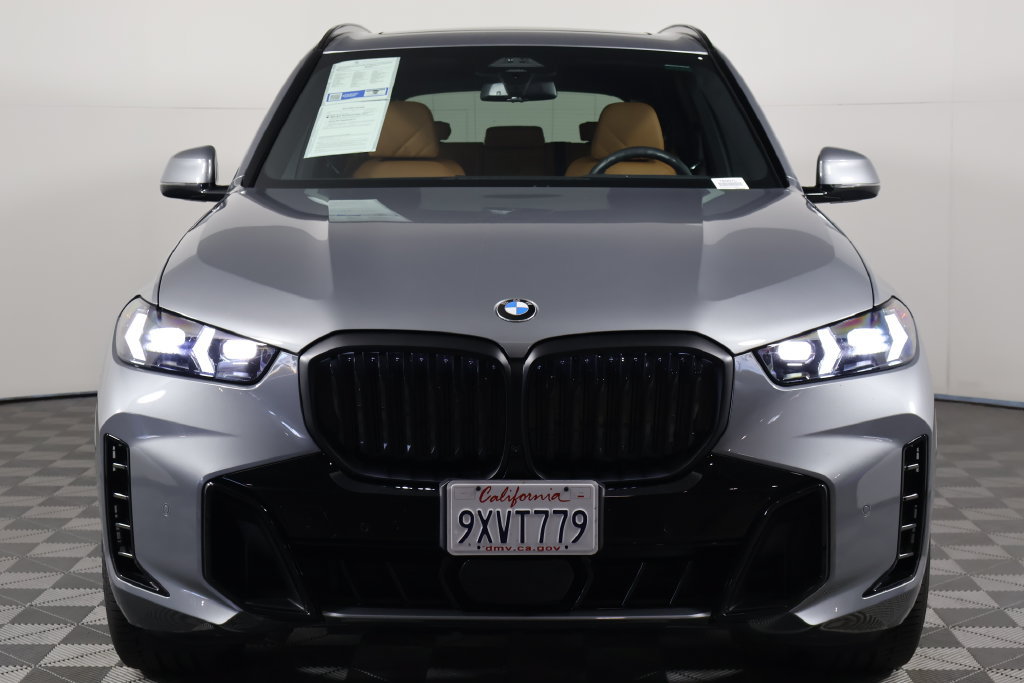 Certified 2026 BMW X5 xDrive40i w/ M Sport Package AWD/4WD image 2