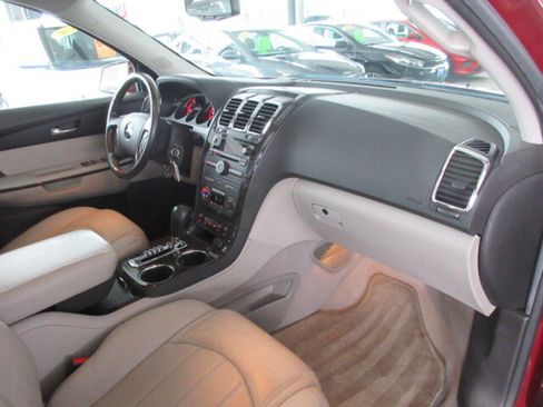 Used 2011 GMC Acadia Denali image 42