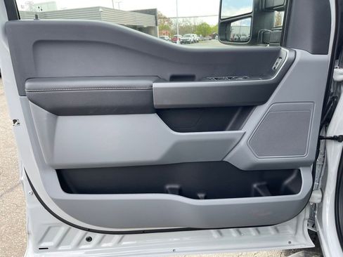 New 2026 Ford F350 XLT w/ FX4 Off-Road Package AWD/4WD image 17