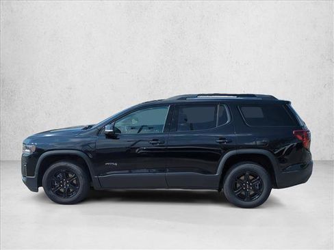 Used 2022 GMC Acadia AT4 w/ Technology Package AWD/4WD image 4