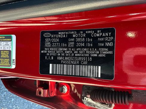 Used 2025 Hyundai Elantra Sport FWD image 21