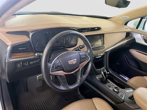 Used 2021 Cadillac XT5 Sportv w/ Platinum Package image 9