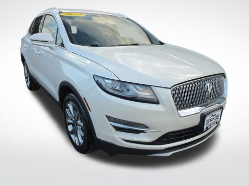 Used 2019 Lincoln MKC Select w/ Select Plus Package AWD/4WD image 7
