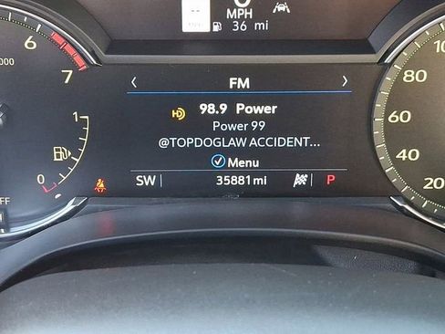 Certified 2022 Cadillac CT4 Luxury w/ Sun And Sound Package image 23