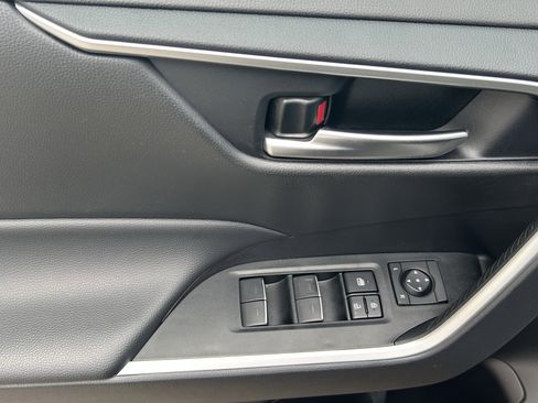 Certified 2025 Toyota RAV4 XLE AWD/4WD image 14