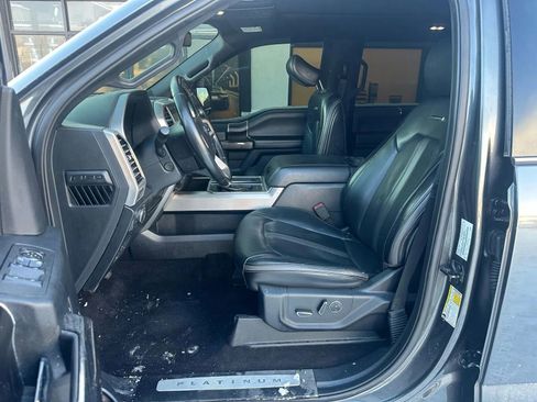 Used 2019 Ford F150 Platinum w/ Equipment Group 701A Luxury image 7