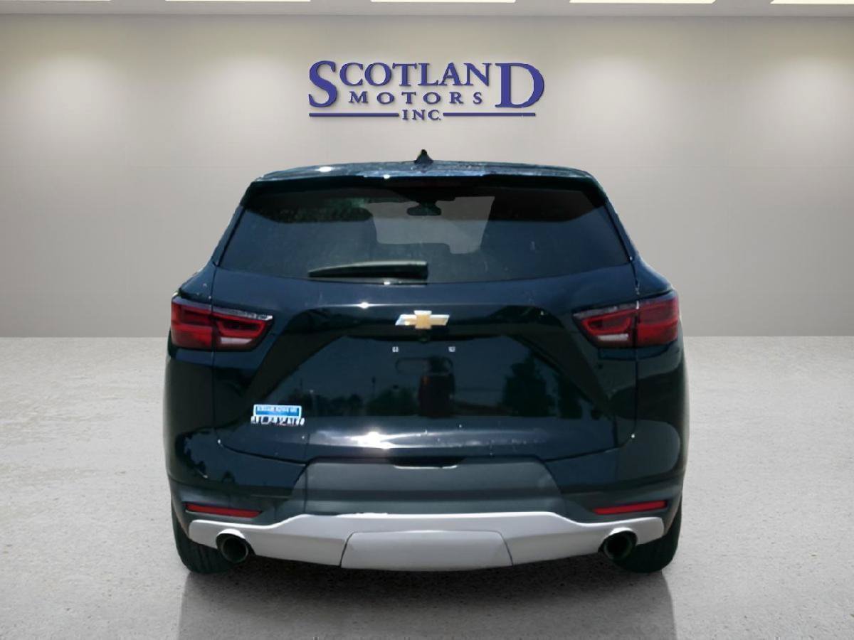Used 2025 Chevrolet Blazer LT FWD image 7