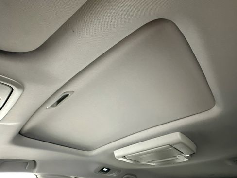 Used 2019 Honda Odyssey Elite image 25