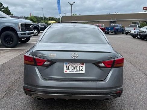 Used 2020 Nissan Altima 2.5 SR FWD image 9