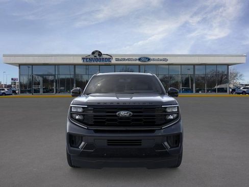 New 2026 Ford Expedition Platinum w/ Stealth Performance Package image 6