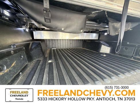 Used 2018 Toyota Tacoma TRD Off-Road image 14