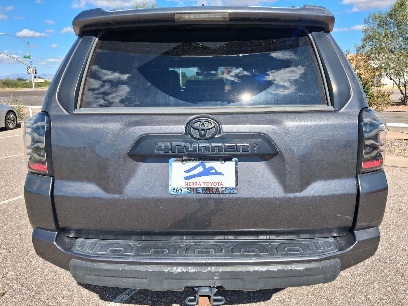 Used 2022 Toyota 4Runner TRD Off-Road Premium w/ Moonroof Package AWD/4WD image 4