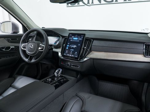 New 2026 Volvo XC90 B5 Ultra w/ Protection Package AWD/4WD image 14