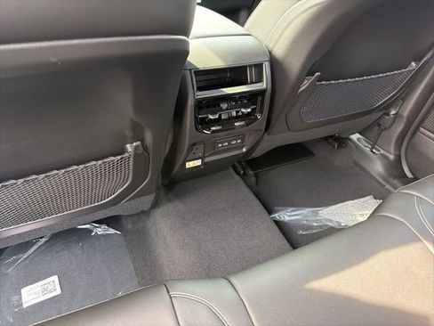 New 2026 Jeep Grand Cherokee Altitude AWD/4WD image 12