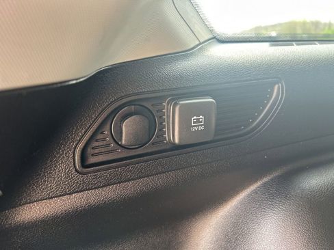 Used 2022 Jeep Grand Cherokee Limited AWD/4WD image 9