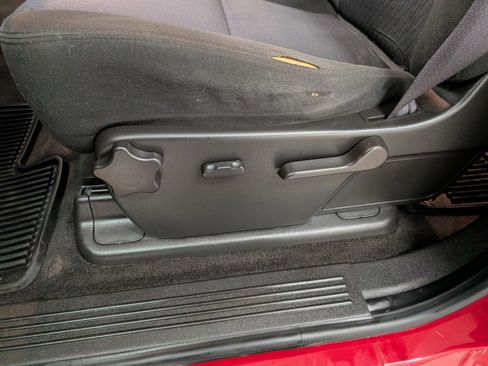 Used 2011 GMC Sierra 2500 SLE w/ SLE Preferred Package image 7