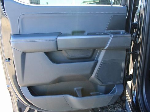 Used 2024 Ford F150 XLT w/ XLT Black Appearance Package image 38