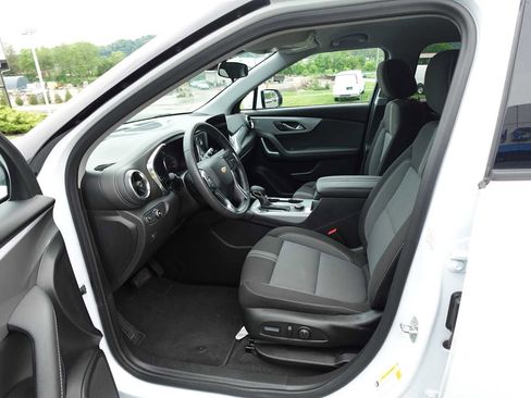 Used 2025 Chevrolet Blazer LT AWD/4WD image 12