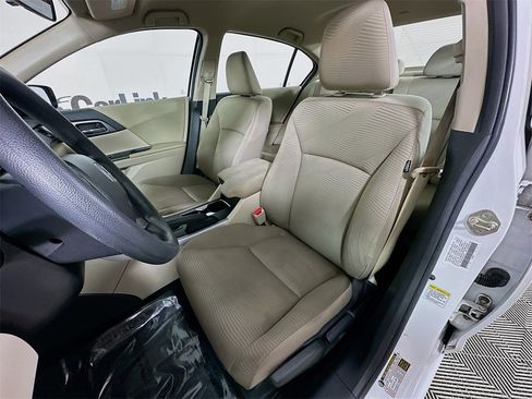 Used 2014 Honda Accord LX image 23