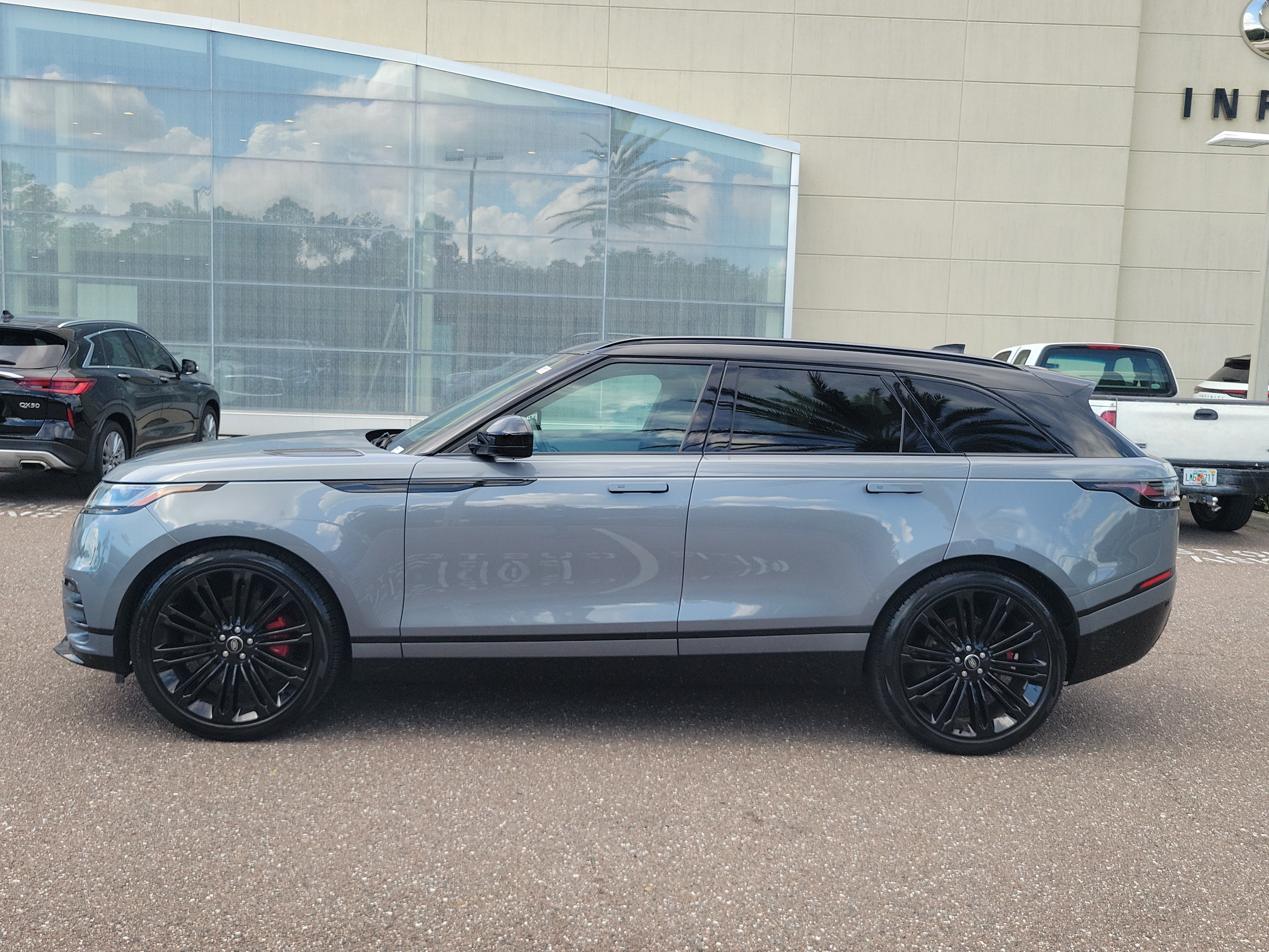 Used 2024 Land Rover Range Rover Velar Dynamic SE AWD/4WD image 7