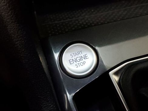 Used 2022 Volkswagen Tiguan SE AWD/4WD image 7