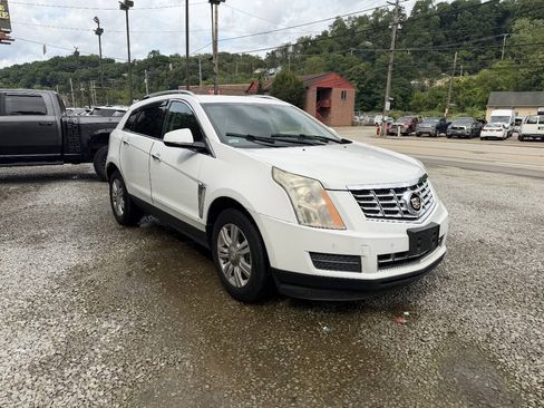Used 2015 Cadillac SRX Luxury FWD image 4