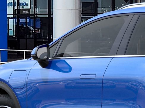 New 2026 Chevrolet Equinox EV LT image 12