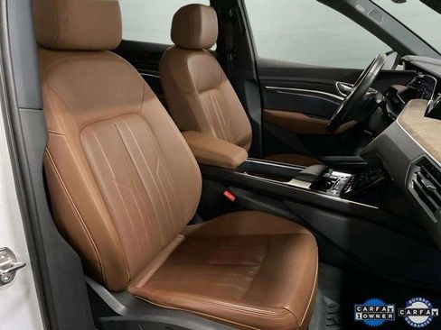 Used 2022 Audi e-tron Premium Plus w/ Premium Plus Package image 85