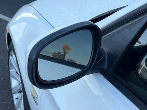 Used 2011 BMW 328i xDrive Sedan AWD/4WD image 8