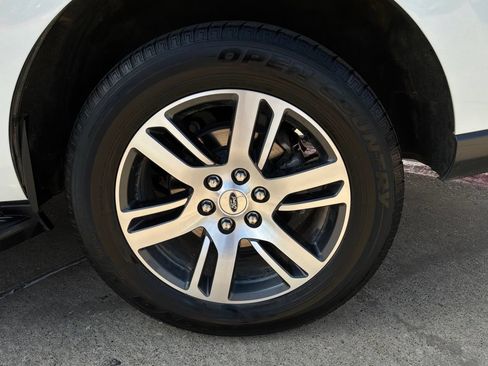 Used 2024 Ford Expedition Limited RWD image 9